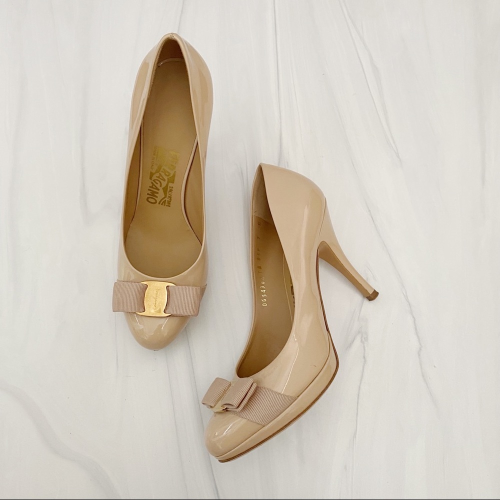 Salvatore Ferragamo 7B Vara Bow Platform Pump Heel | Blush Nude Patent Leather